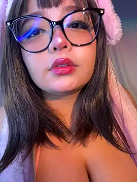 Snapshot of CharlotteMillers chatting on May 28, 2026, 4:10 am CharlotteMillers online show from May 28, 2026, 4:10 am