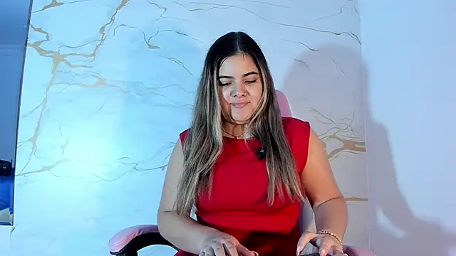 Snapshot of EVELIN_MASON chatting on June 4, 2026, 7:42 pm EVELIN MASON online show from June 4, 2026, 7:42 pm
