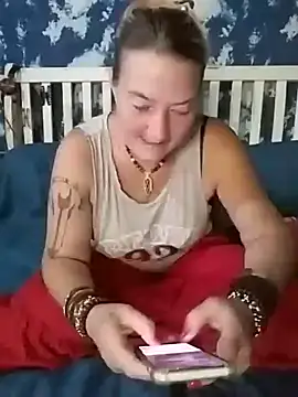 GingerKtm21 online show from March 5, 2025, 5:08 pm