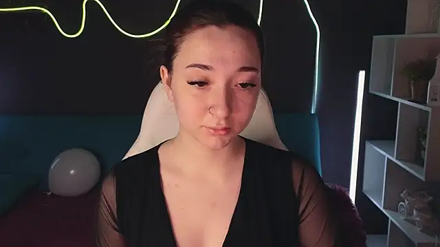 YasmineWest online show from December 21, 2024, 1:15 am