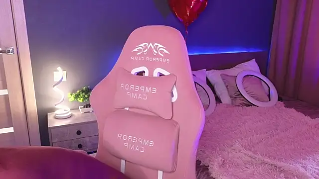 YasmineWest online show from March 1, 2025, 7:19 am