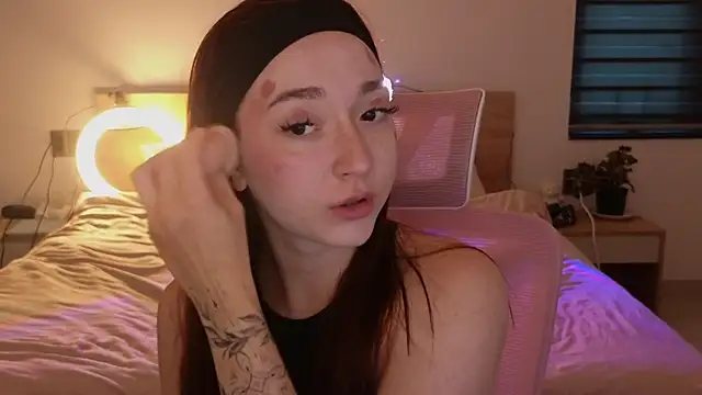 YasmineWest online show from May 31, 2026, 10:11 am