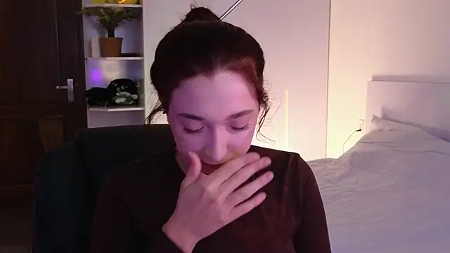 YasmineWest online show from June 15, 2026, 2:36 am