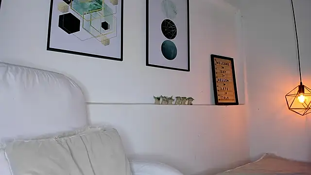 amysc online show from March 16, 2026, 11:47 am