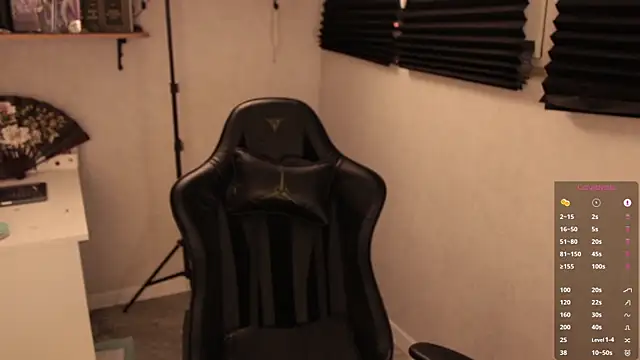 Snapshot of carthylovvve chatting on February 18, 2025, 5:53 pm carthylovvve online show from February 18, 2025, 5:53 pm