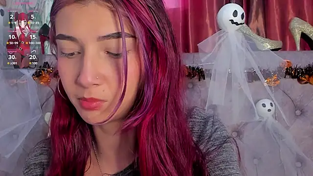 Snapshot of _Scarlett_01 chatting on October 20, 2025, 1:33 pm Scarlett 01 online show from October 20, 2025, 1:33 pm