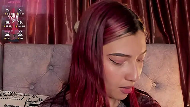 Snapshot of _Scarlett_01 chatting on November 13, 2025, 4:17 pm Scarlett 01 online show from November 13, 2025, 4:17 pm