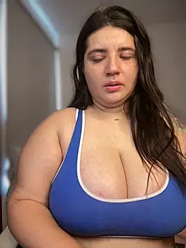 Snapshot of horny_roomiess chatting on June 13, 2026, 6:06 pm horny roomiess online show from June 13, 2026, 6:06 pm