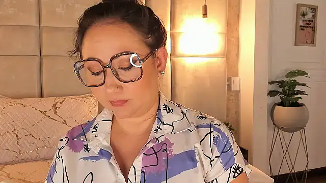 Snapshot of Victoria-Harper chatting on January 30, 2025, 6:00 pm Victoria-Harper online show from January 30, 2025, 6:00 pm