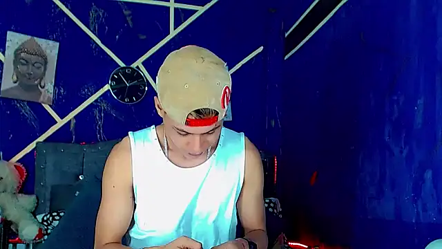 Snapshot of Liamscott_ chatting on June 14, 2026, 6:54 pm Liamscott online show from June 14, 2026, 6:54 pm