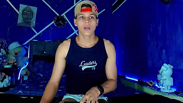 Liamscott  online show from June 28, 2026, 9:21 pm