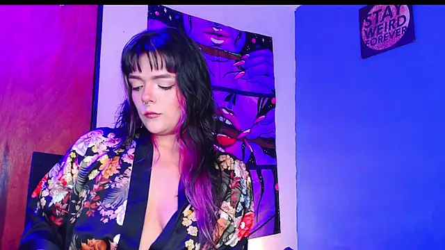 Snapshot of purple_em69 chatting on July 6, 2026, 9:17 pm purple em69 online show from July 6, 2026, 9:17 pm