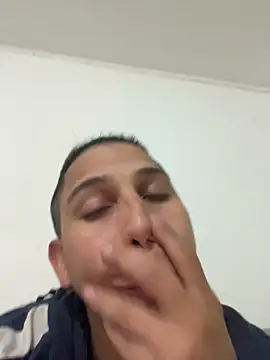 Snapshot of CoreAlejito chatting on June 23, 2026, 11:25 pm CoreAlejito online show from June 23, 2026, 11:25 pm
