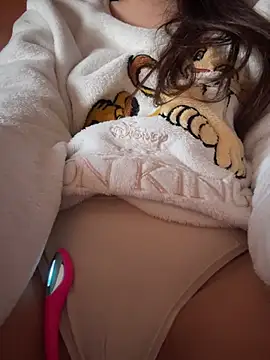 Snapshot of rossana99_ chatting on January 15, 2026, 10:20 am rossana99 online show from January 15, 2026, 10:20 am