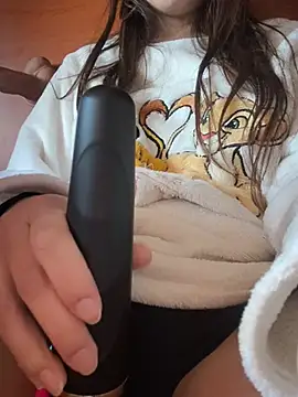 Snapshot of rossana99_ chatting on January 17, 2026, 10:31 am rossana99 online show from January 17, 2026, 10:31 am