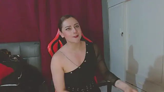 Noamartin  online show from December 3, 2024, 3:52 am