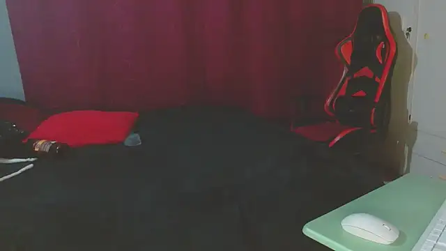 Noamartin  online show from January 5, 2025, 3:32 am