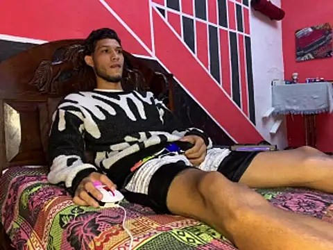 tanned boy online show from June 11, 2026, 9:51 am