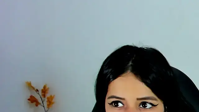 HannaSexyy online show from November 12, 2025, 2:56 am