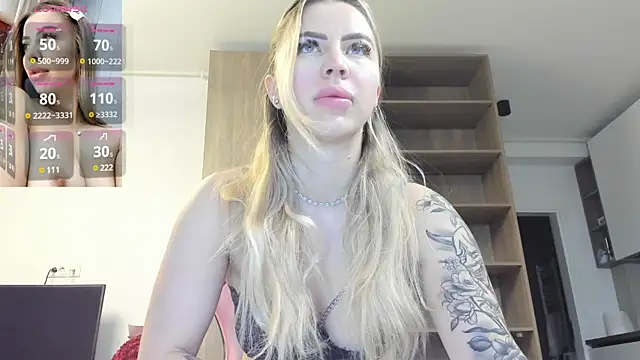 Snapshot of Megan_Ros chatting on March 18, 2025, 5:20 am Megan Ros online show from March 18, 2025, 5:20 am