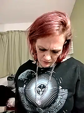 renegade vyxxen online show from March 13, 2025, 5:00 am