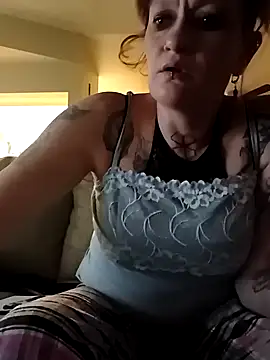 renegade vyxxen online show from November 21, 2025, 2:21 am