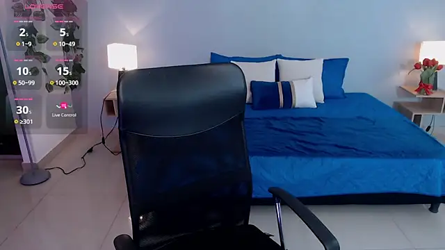 Snapshot of JasmineCampbell_ chatting on October 10, 2025, 1:32 pm JasmineCampbell online show from October 10, 2025, 1:32 pm