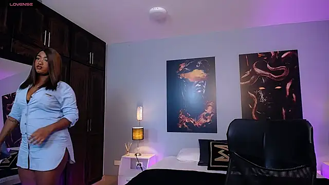 Snapshot of JasmineCampbell_ chatting on October 28, 2025, 8:22 pm JasmineCampbell online show from October 28, 2025, 8:22 pm