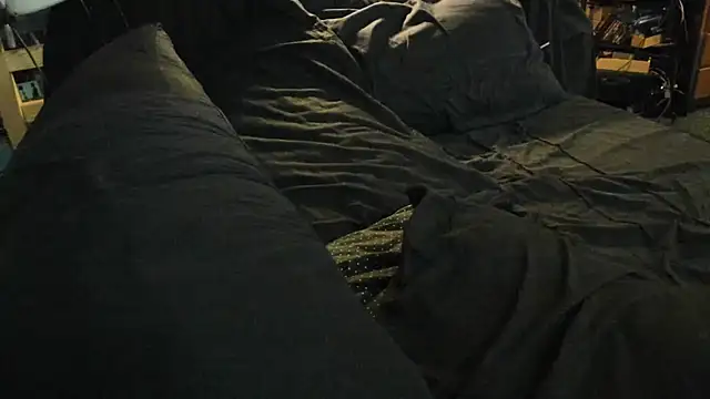 Snapshot of Dark_Asteroid chatting on January 15, 2026, 2:05 am Dark Asteroid online show from January 15, 2026, 2:05 am