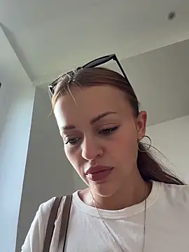 AngelinaTeller online show from February 25, 2026, 12:31 am