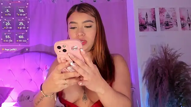 charlotte-Love09 online show from September 30, 2025, 5:23 am