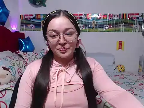 Snapshot of Angela_18honey chatting on July 31, 2026, 4:12 am Angela 18honey online show from July 31, 2026, 4:12 am
