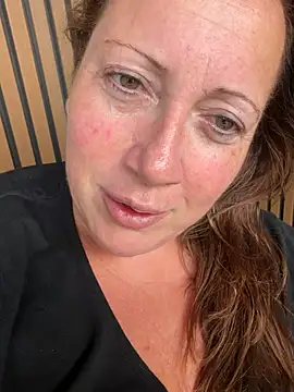 Snapshot of xsexycurvymilf chatting on August 1, 2026, 6:45 am xsexycurvymilf online show from August 1, 2026, 6:45 am