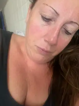 Snapshot of xsexycurvymilf chatting on August 2, 2026, 8:02 am xsexycurvymilf online show from August 2, 2026, 8:02 am