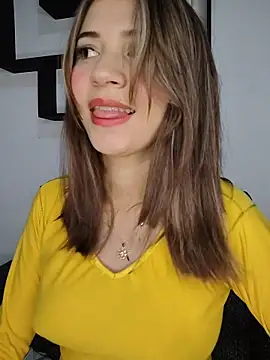 Snapshot of hanaa_18 chatting on October 31, 2025, 2:01 am hanaa 18 online show from October 31, 2025, 2:01 am