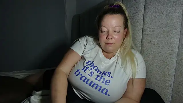 Snapshot of Beauty4AGent chatting on February 9, 2026, 5:33 am Beauty4AGent online show from February 9, 2026, 5:33 am