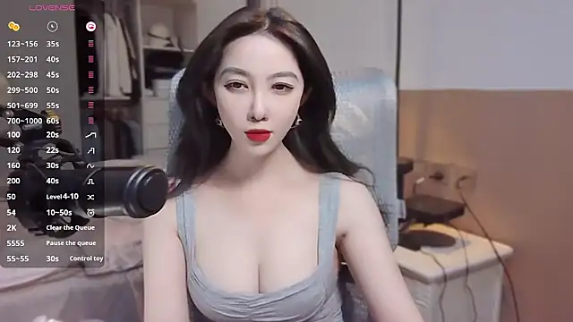 Snapshot of vyizh- chatting on December 28, 2024, 1:28 pm vyizh- online show from December 28, 2024, 1:28 pm