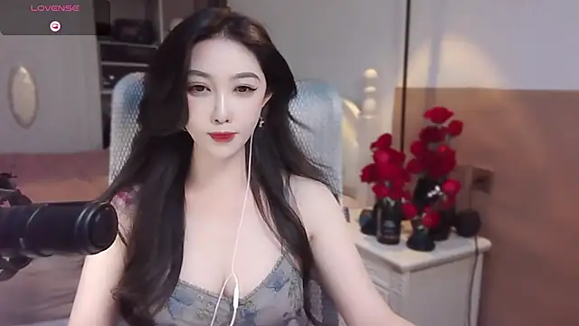 Snapshot of vyizh- chatting on March 11, 2025, 4:32 am vyizh- online show from March 11, 2025, 4:32 am