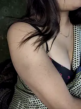 Snapshot of _Redwine_ chatting on January 16, 2025, 6:14 am Redwine online show from January 16, 2025, 6:14 am