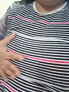 Snapshot of _Redwine_ chatting on February 28, 2025, 5:59 pm Redwine online show from February 28, 2025, 5:59 pm