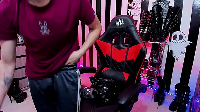 daven56 online show from March 21, 2025, 1:12 pm