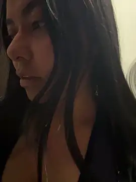 Snapshot of PetitLumiere chatting on January 15, 2025, 3:54 am PetitLumiere online show from January 15, 2025, 3:54 am