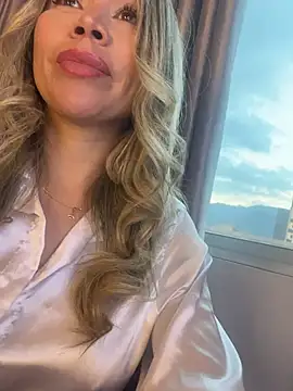 Ammy Castro online show from April 27, 2026, 10:41 pm
