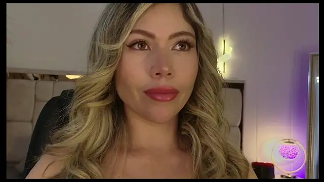 Snapshot of Ammy_Castro chatting on June 18, 2026, 9:30 pm Ammy Castro online show from June 18, 2026, 9:30 pm
