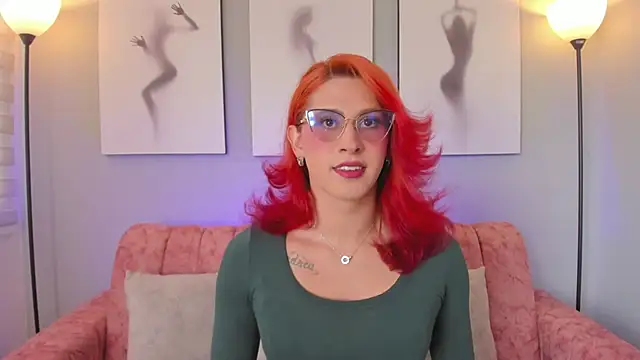 Juliana Saenzz online show from September 16, 2025, 1:23 pm