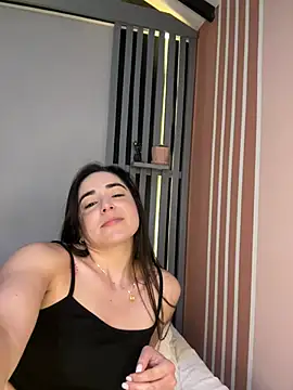 Snapshot of Victoria-And1 chatting on January 24, 2025, 4:27 am Victoria-And1 online show from January 24, 2025, 4:27 am