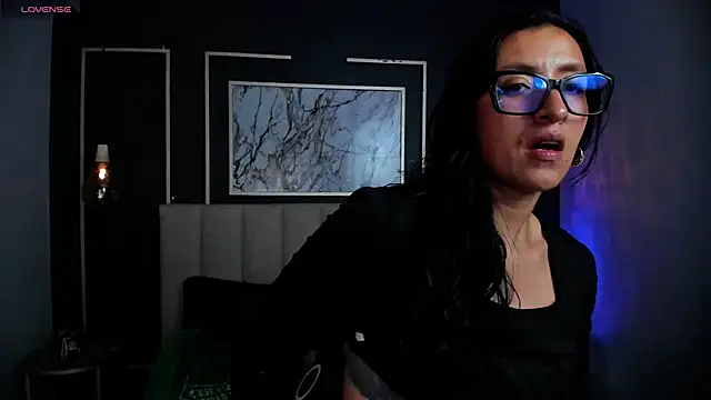 Snapshot of kira_moon__ chatting on September 16, 2025, 9:27 pm kira moon online show from September 16, 2025, 9:27 pm