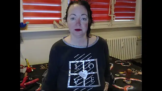 Alexie33 online show from February 15, 2026, 6:32 am