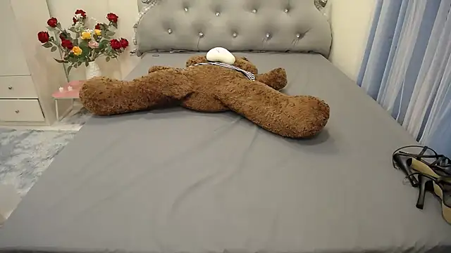 Snapshot of Lavender_Sweet chatting on January 13, 2025, 3:58 pm Lavender Sweet online show from January 13, 2025, 3:58 pm