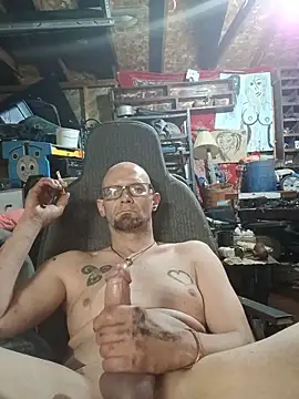 Snapshot of Herwish chatting on June 14, 2026, 2:52 pm Herwish online show from June 14, 2026, 2:52 pm